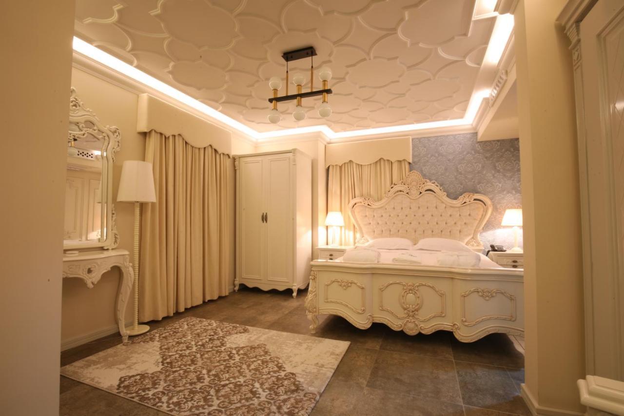 Vila EKREM Korce Exterior foto