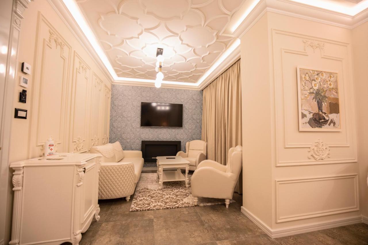 Vila EKREM Korce Exterior foto